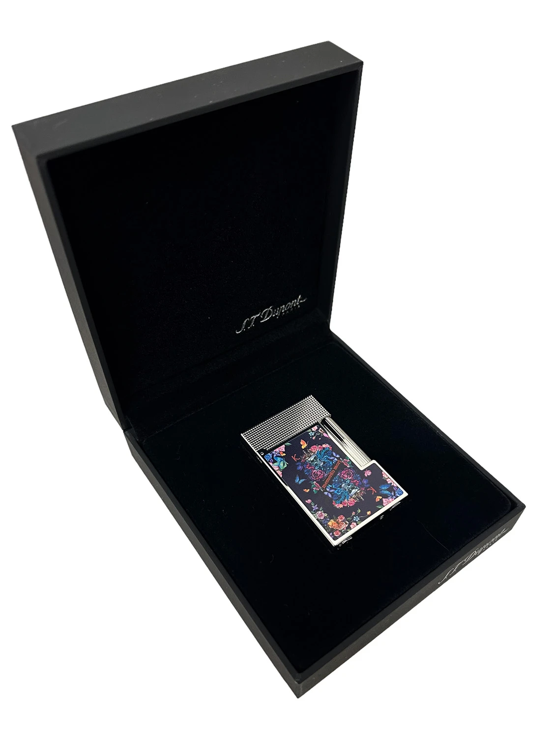 S.T. Dupont Ligne 2 Cling Skull & Flowers Flint Lighter 3 S.T. Dupont Ligne 2 Cling Skull & Flowers Flint Lighter