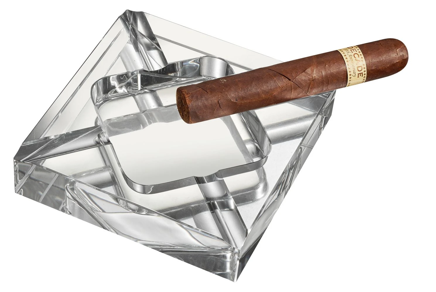 Visol Hyperion Square Crystal Cigar Ashtray 4 Visol Hyperion Square Crystal Cigar Ashtray - Image 2