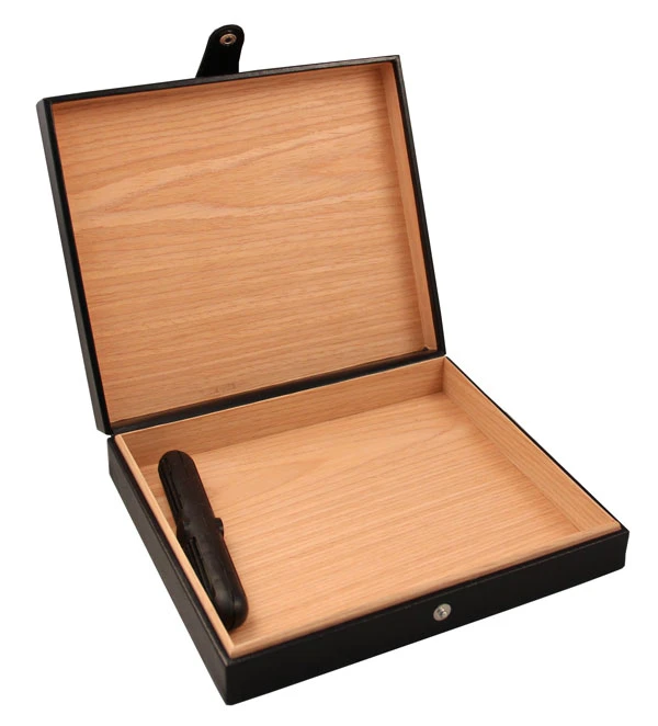 Visol Zino Black Leather Travel Humidor - Holds 16 Cigars 4 Visol Zino Black Leather Travel Humidor - Holds 16 Cigars - Image 2